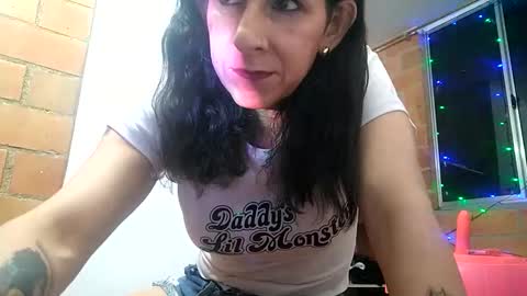 Mara Catalina Romero Ordez online show from 11-16-25, 01:00