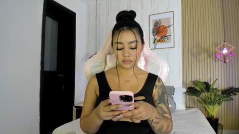 Cameron  online show from 10-30-25, 08:20