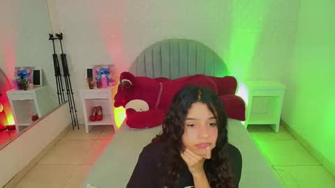 Snapshot of cami_bunnygirlx chatting on 03-02-26, 02:35 CAMI online show from 03-02-26, 02:35