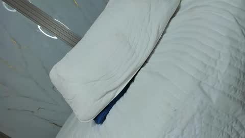 CAMILA RODRIGUEZ- ON LINE 10 PM a 6AM GMT5 online show from 11-14-25, 11:02