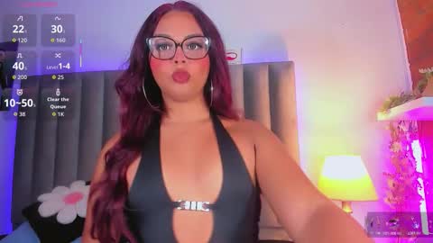 Snapshot of camiigarcia_ chatting on 10-27-25, 08:35 CamiiGarcia online show from 10-27-25, 08:35