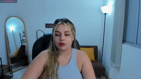 Camila online show from 01-10-25, 02:46