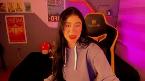 camila online show from 10-30-25, 04:03