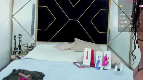 Snapshot of camiilareyes chatting on 02-28-25, 05:48 CamiilaReyes online show from 02-28-25, 05:48