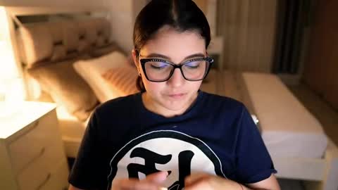 Camila buitrago online show from 09-22-25, 03:08
