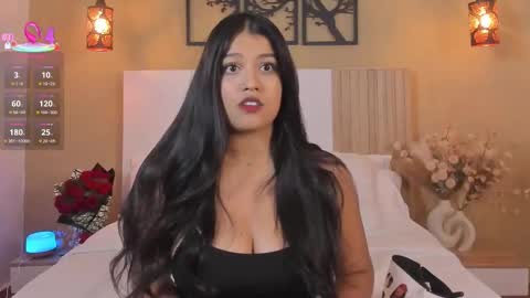 Snapshot of camila_bustamante_ chatting on 10-15-25, 07:36 camila_bustamante_ online show from 10-15-25, 07:36