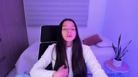  C A M I  online show from 02-25-26, 02:10