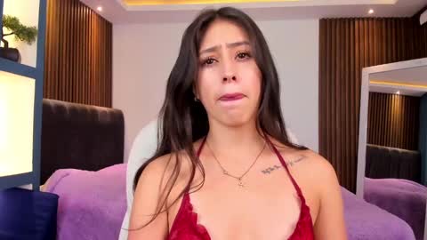 camila_martinez9 online show from 02-10-25, 11:25