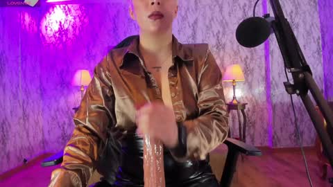 Snapshot of camilaachain chatting on 01-15-25, 01:41 online show from 01-15-25, 01:41