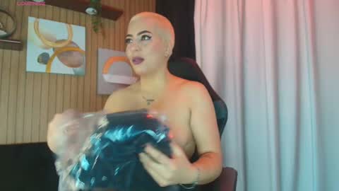    online show from 11-28-25, 05:54