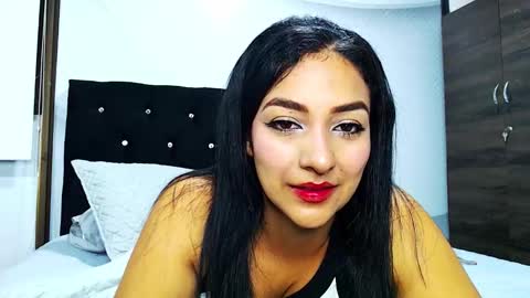 Snapshot of camilaaoficial chatting on 11-07-25, 02:00 Camila online show from 11-07-25, 02:00