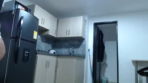 Snapshot of camilaaoficial chatting on 11-16-25, 03:23 Camila online show from 11-16-25, 03:23