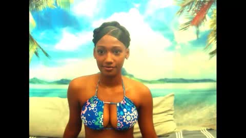 Snapshot of camilaasexyy chatting on 02-21-25, 10:28 camilaasexyy online show from 02-21-25, 10:28