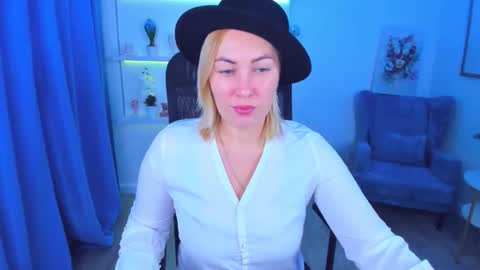camilafatem online show from 09-14-25, 11:53