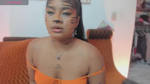 Camila Foox online show from 10-30-25, 11:49