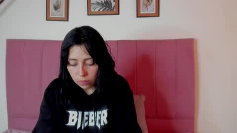 Camila online show from 09-27-25, 02:00