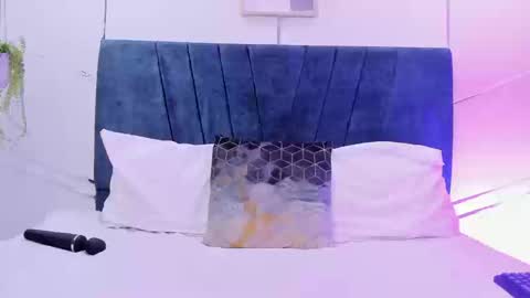camilla_miller01 online show from 09-10-25, 10:54