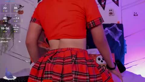 Snapshot of camilla_miller01 chatting on 10-27-25, 08:35 camilla_miller01 online show from 10-27-25, 08:35