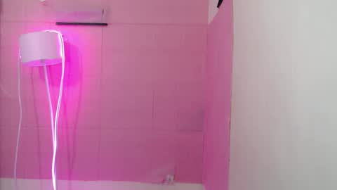 Camilla online show from 02-04-25, 06:14