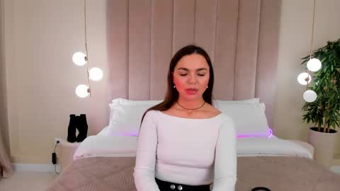 Camilla online show from 02-24-25, 03:02