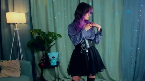 Emily online show from 04-01-26, 04:04