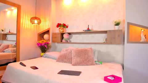 Camille Lynn online show from 11-25-25, 02:22