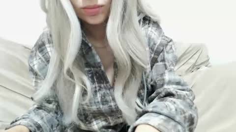 CamilleBunny online show from 12-14-25, 04:18