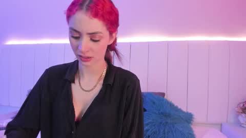 C A M I L L E N    Help me get to the top online show from 11-13-25, 10:52