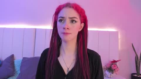 C A M I L L E N    Help me get to the top online show from 11-18-25, 10:47