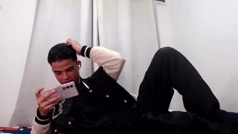 Snapshot of camillo_beischel_ chatting on 11-05-25, 07:03 camillo_beischel_ online show from 11-05-25, 07:03