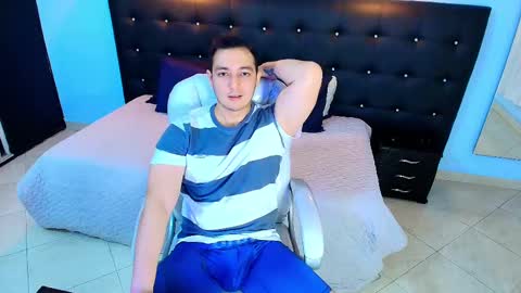 Camilo online show from 12-27-24, 01:39