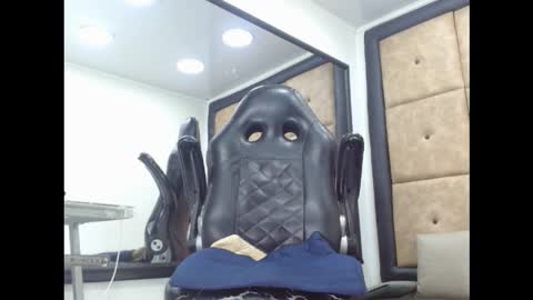 camilobuck online show from 12-19-25, 11:34