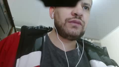 Snapshot of camiloking17 chatting on 01-28-25, 05:11 camilo online show from 01-28-25, 05:11