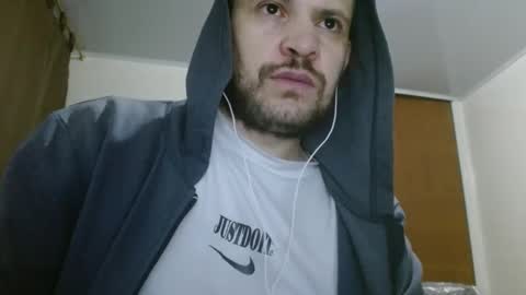 Snapshot of camiloking17 chatting on 02-08-25, 07:15 camilo online show from 02-08-25, 07:15