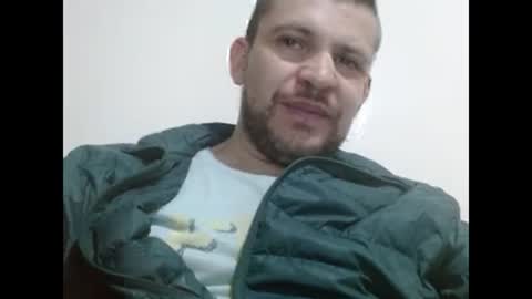 Snapshot of camiloking17 chatting on 02-27-25, 02:21 camilo online show from 02-27-25, 02:21