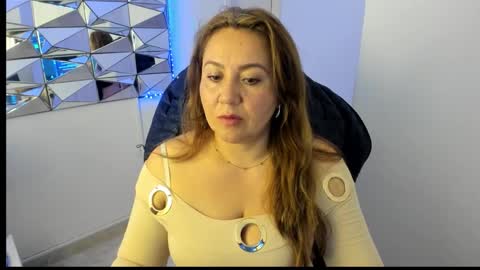 camixxx_m online show from 01-09-26, 02:09