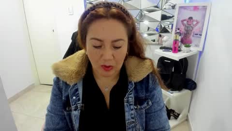 camixxx_m online show from 02-12-26, 01:28