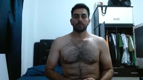 Snapshot of cammanagerstudio chatting on 10-22-25, 09:14 omar online show from 10-22-25, 09:14