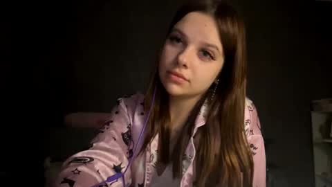 Vicky online show from 09-25-25, 04:00
