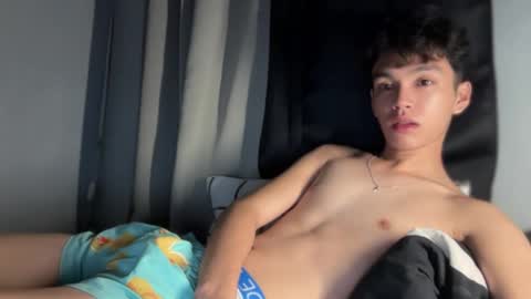 Snapshot of camwithethan chatting on 11-13-25, 05:45 Ethan online show from 11-13-25, 05:45
