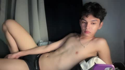 Snapshot of camwithethan chatting on 11-21-25, 02:16 Ethan online show from 11-21-25, 02:16