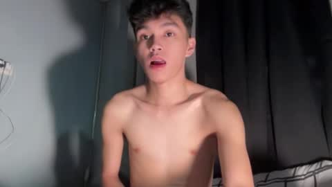 Snapshot of camwithethan chatting on 12-04-25, 02:59 Ethan online show from 12-04-25, 02:59