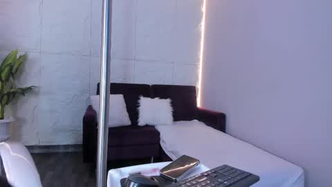 Camy online show from 10-01-25, 11:49