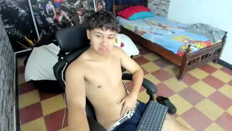 can pasion  Esteban online show from 11-18-25, 03:01
