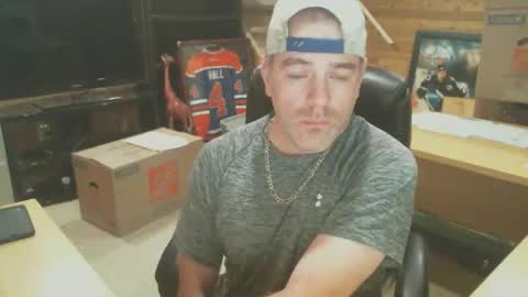 Snapshot of canadianboi6969 chatting on 10-25-25, 06:43 CanadianBacon6969 online show from 10-25-25, 06:43