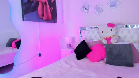 Snapshot of candace_hill1 chatting on 11-01-25, 08:55 Candace online show from 11-01-25, 08:55