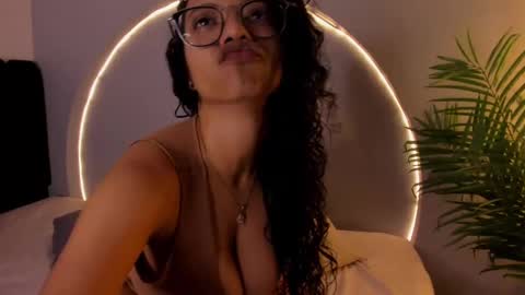 Candela  online show from 03-11-25, 12:06