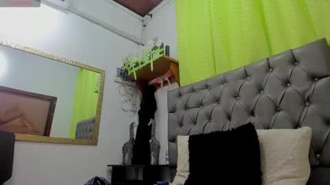 candi afrodita online show from 10-23-25, 04:50