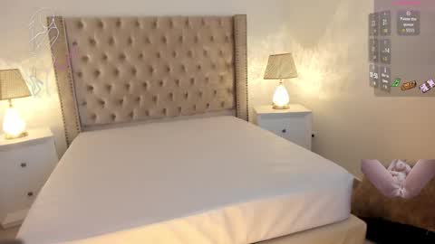 Snapshot of candiegilson__ chatting on 10-28-25, 11:25 Candie online show from 10-28-25, 11:25