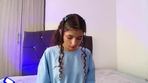 Snapshot of candy_blissx chatting on 09-13-25, 12:05 candy_blissx online show from 09-13-25, 12:05
